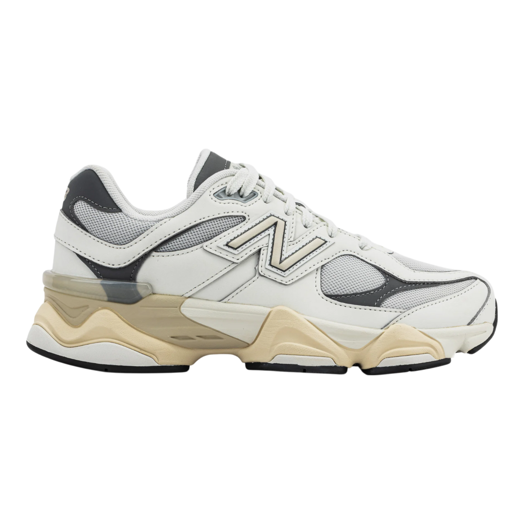 New Balance 9060 Sea Salt Castelrock